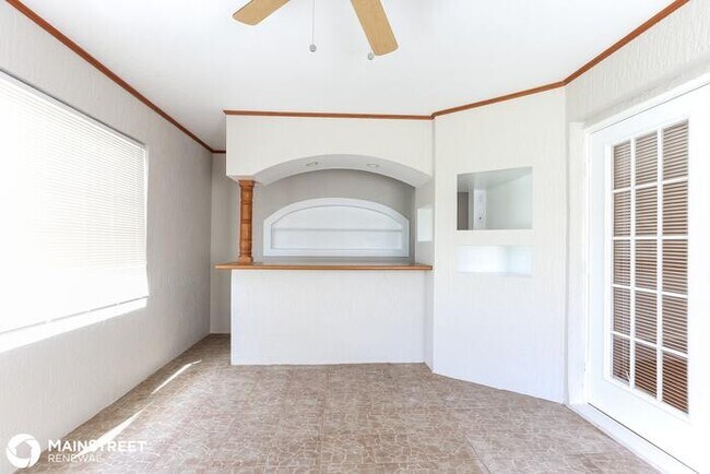 Building Photo - 5605 Beverly Rise Blvd