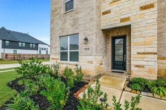 Building Photo - 4639 Sleepy Retreat Trl