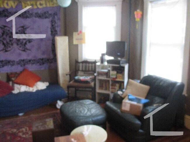 Building Photo - Luxury Apartment at Coolidge Corner. No Fe...