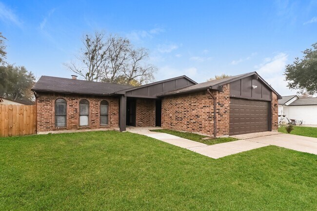 Building Photo - 6914 Pickett Dr