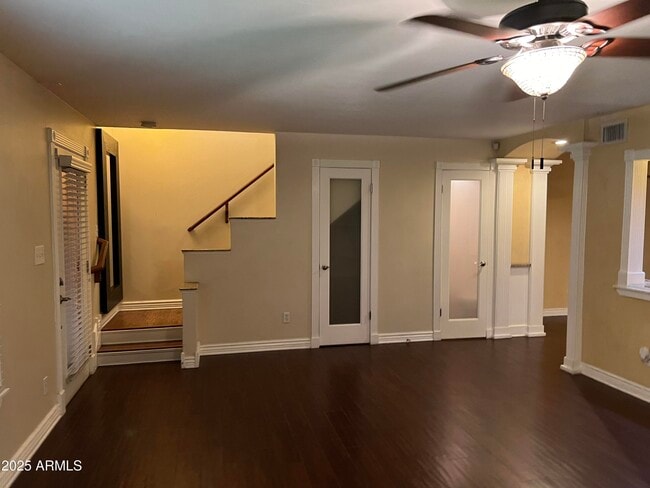Building Photo - 4573 S Mill Ave