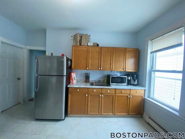 Foto del edificio - 61 Crescent Ave