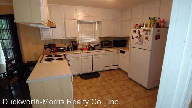 Foto del edificio - 3 br, 2 bath House - 3703 Mayfair Drive