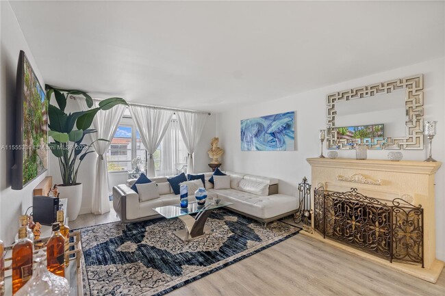 Foto del edificio - 2850 Somerset Dr