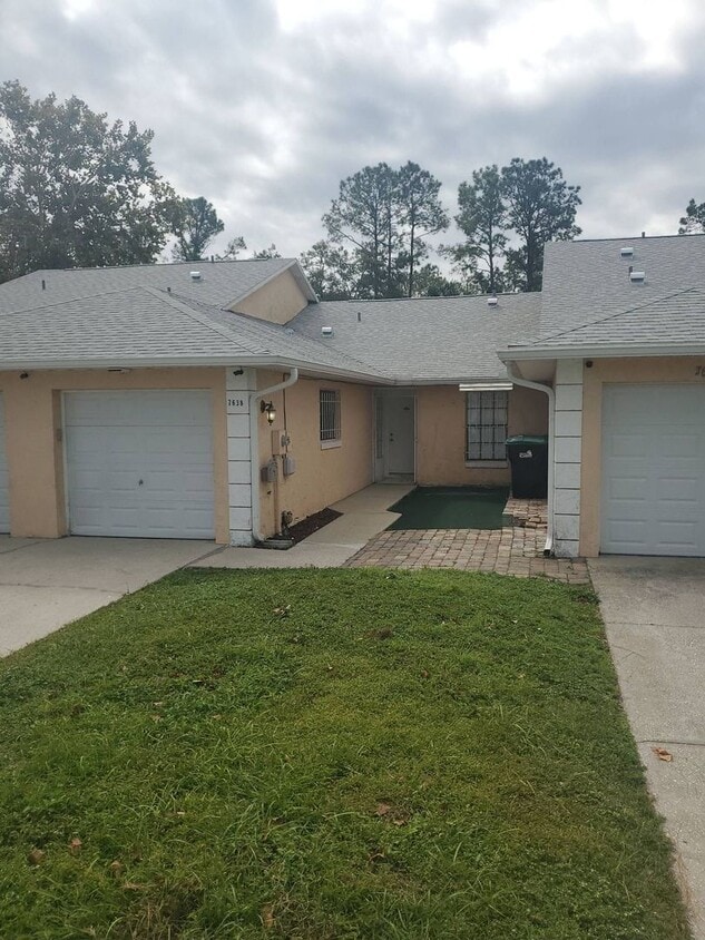 Primary Photo - 2 Bed/ 2 Bath Available Now In University ...