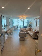 Building Photo - 2655 Collins Ave