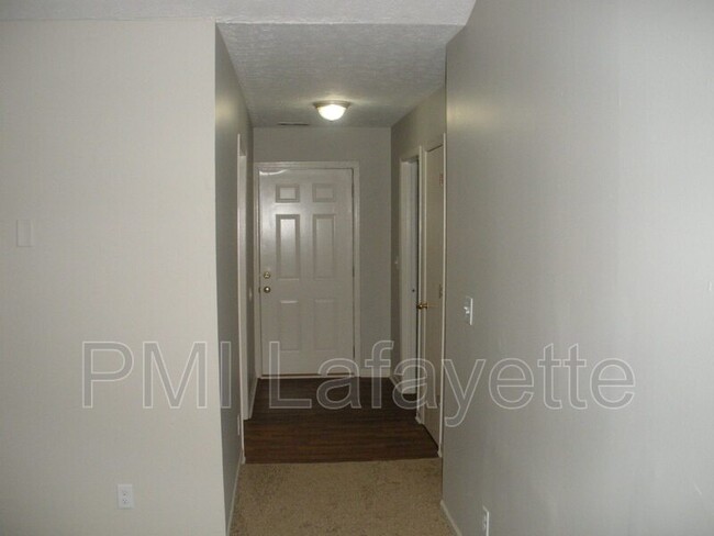 Building Photo - 2035 Bridgewater Cir