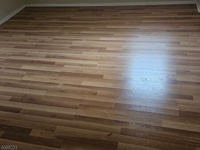 Foto del edificio - 99 Chapman Pl