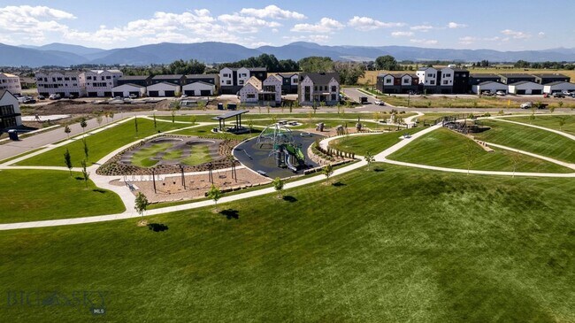 Foto del edificio - Stunning New Gran Cielo Home is ready for ...
