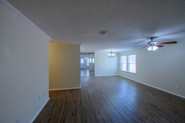 Foto del edificio - Great Location!