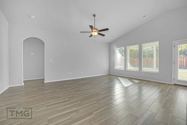 Building Photo - Naples: Your Stylish Haven in Owasso