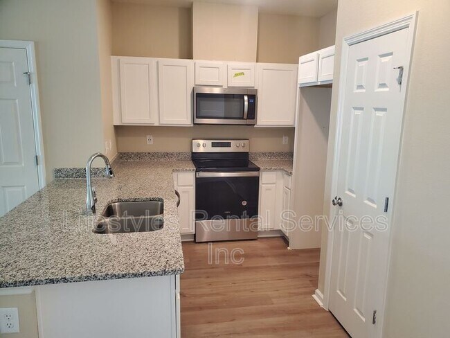 Building Photo - 11781 Junegrass Rd