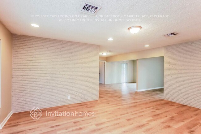 Building Photo - 162 SW 52nd Terrace