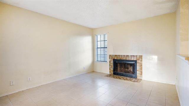 Foto del edificio - 4748 Old Bent Tree Ln