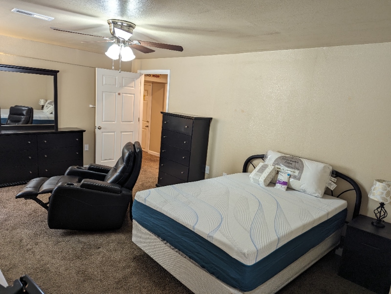 Photo - 323 Zuniga St