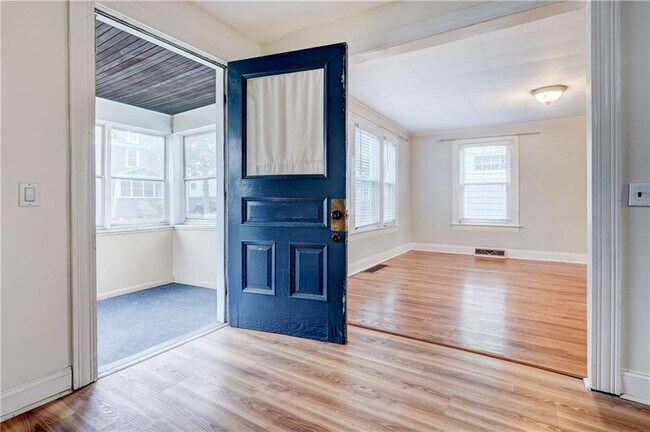 Building Photo - 151 Hampden Rd