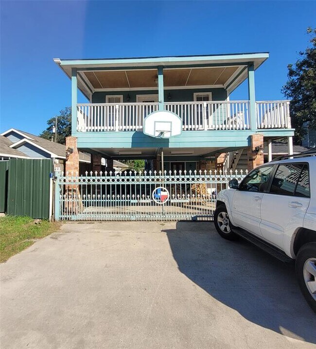 2418 Mayview Dr, Houston, TX 77091 House Rental in Houston, TX