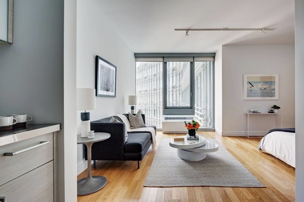 Foto principal - 549-550 W 54th St