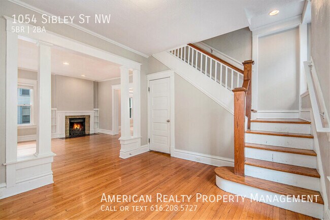 Foto del edificio - 1054 Sibley St NW