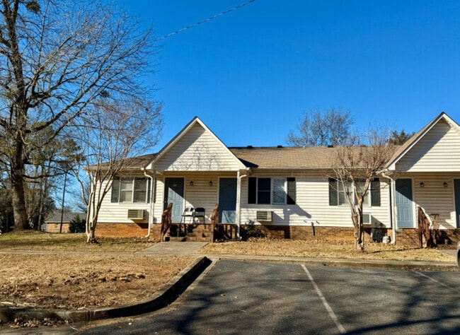 Photo - 1442 Riverview Rd Apartment