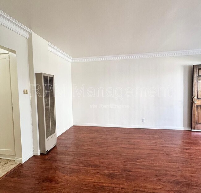 Foto del edificio - 1041 S Norton Ave