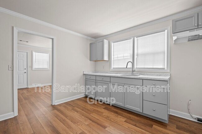 Building Photo - 2214 Van Buren Ave