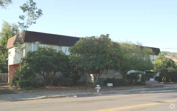 Building Photo - 931--939 Golden Gate Dr