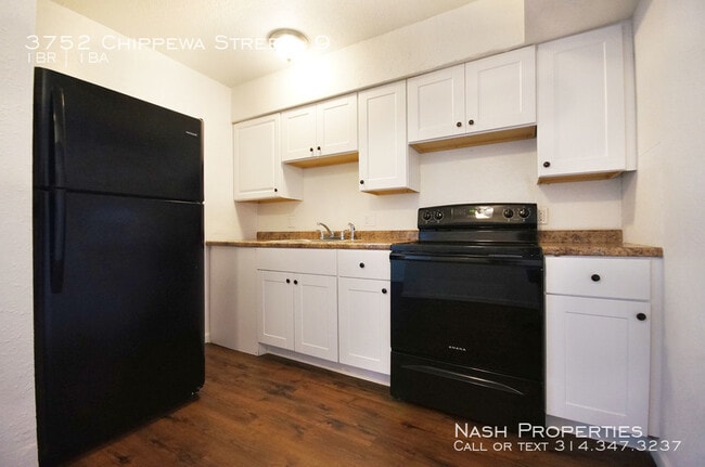 Building Photo - 3752 Chippewa St