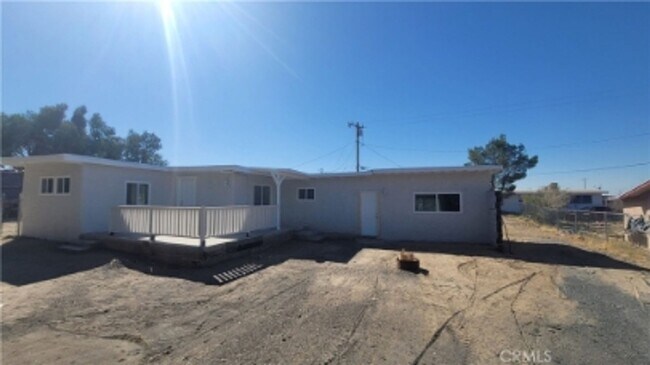 Building Photo - 35308 Santa Fe St