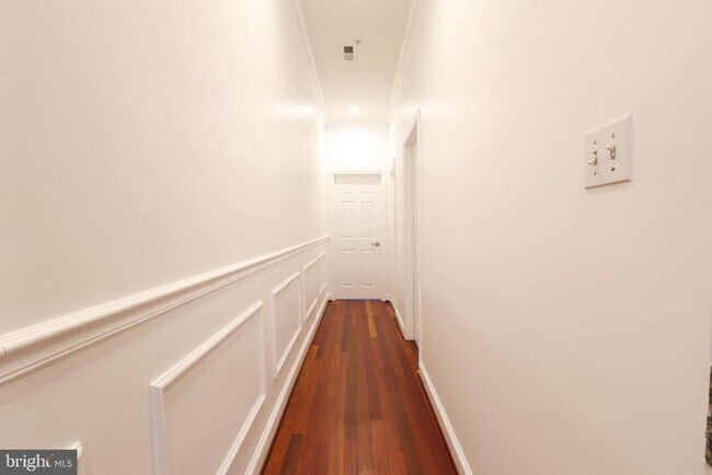 Foto del edificio - 2721 13th St NW