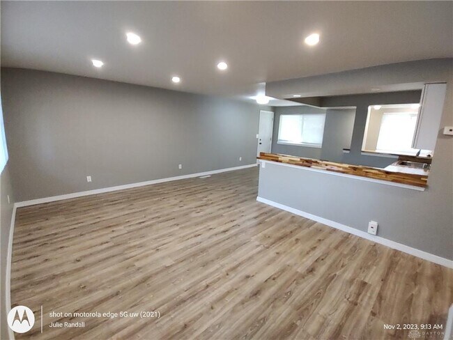 Foto del edificio - 5206 Powell Rd