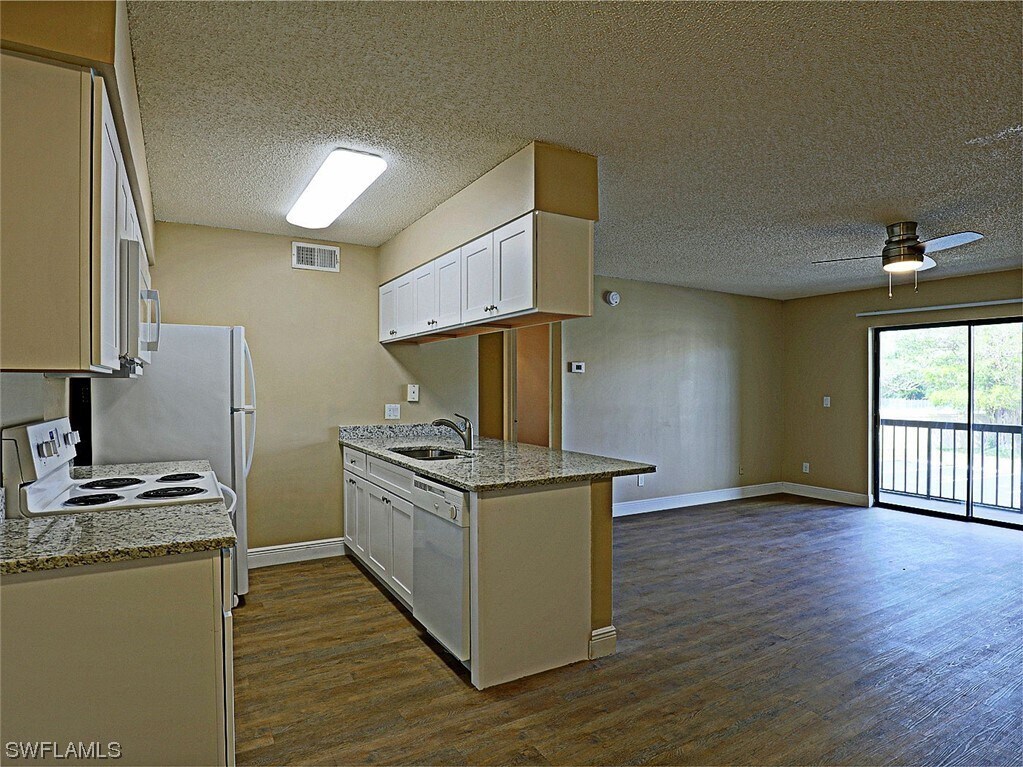 Foto del edificio - 5327 Summerlin Rd