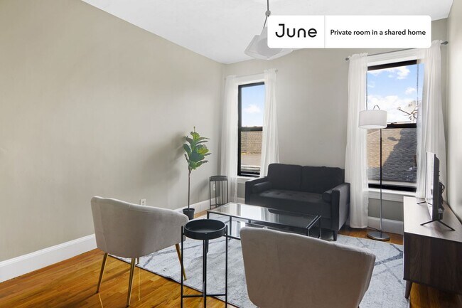 Foto del edificio - Room in Shared 4 bed/2 bath home in Allston