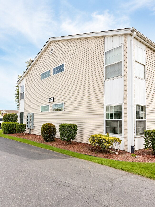 Foto del edificio - 2257 Huntingdon Dr