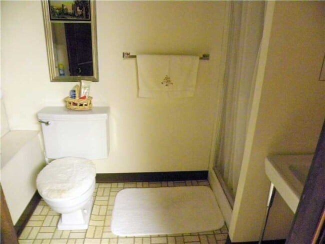 bathroom - 1 Ellsworth Ter