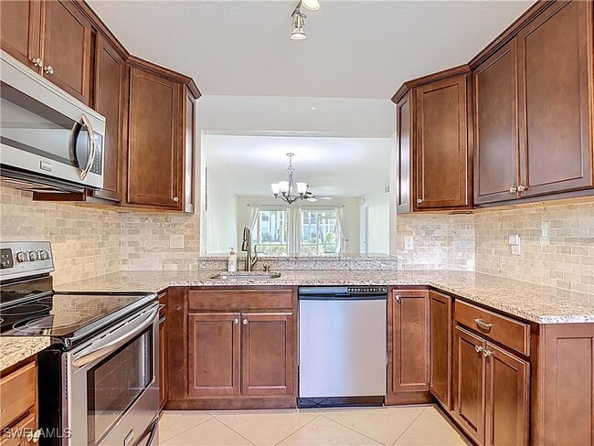 Building Photo - 729 Landover Ct