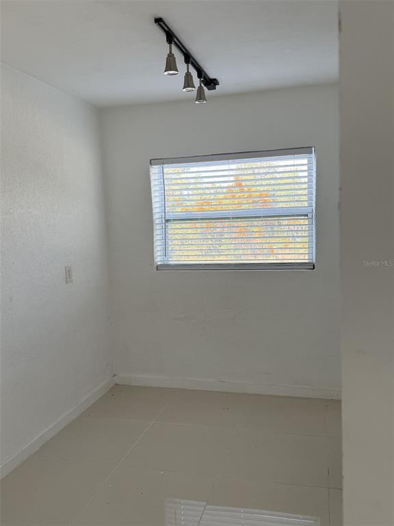 Foto del edificio - 5930 Alligator Lake Shore W