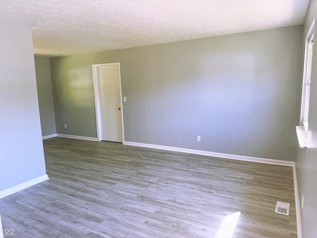 Foto del edificio - 1353 New Field Ln