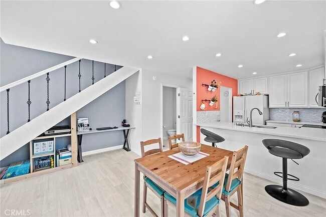 Foto del edificio - 21345 Norwalk Blvd