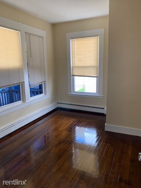 Building Photo - 2 br, 1.5 bath  - 371 Norton St # 1