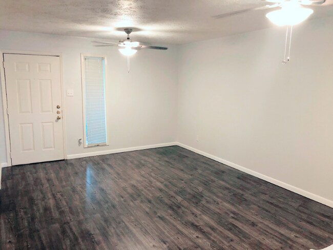 Foto del edificio - 714 Wellesley Ct
