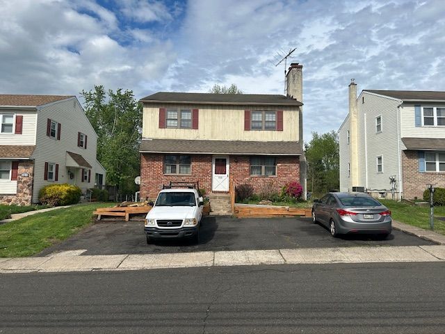 2 Off Street Parking Spaces - 219 Hunter Way