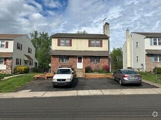 Building Photo - 219 Hunter Way