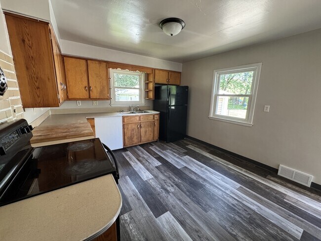 Foto del edificio - 1430 S Oneida St