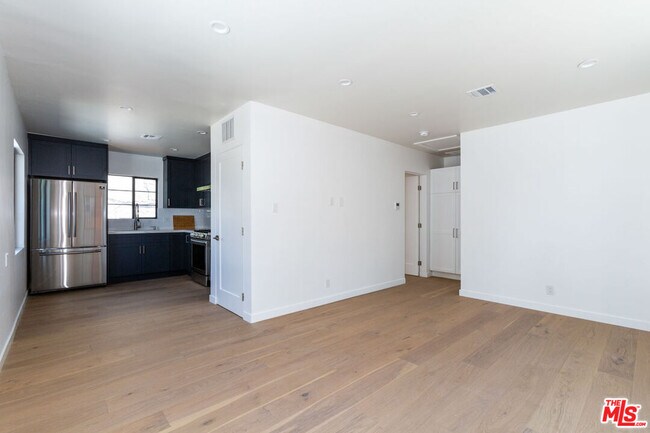 Foto del edificio - 3304 1/2 Casitas Ave
