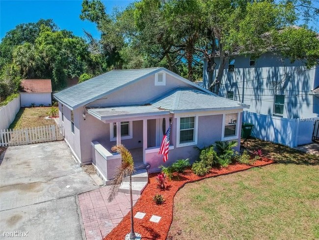 Building Photo - 6331 S MacDill Ave