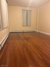 Building Photo - 5 Pomona Ave