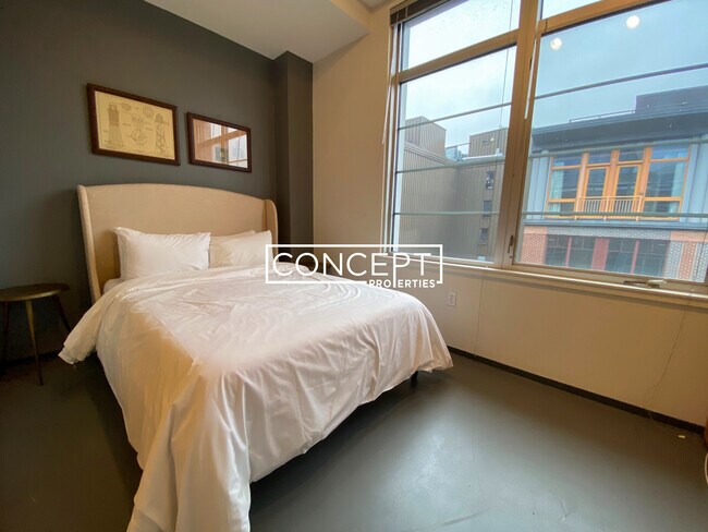 Building Photo - 160 E Berkeley St