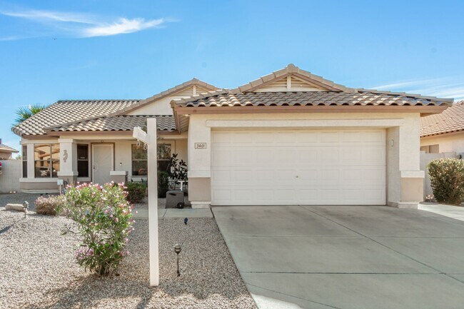 Building Photo - COMING SOON!! Lovely 3Bedroom/ 2Bath Plus ...