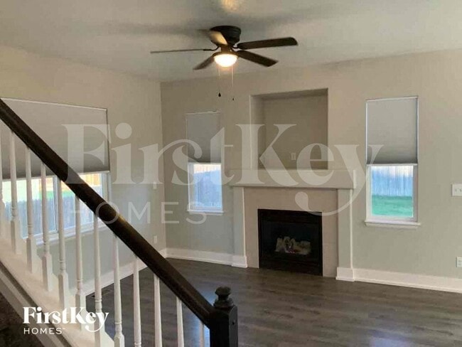 Building Photo - 6871 Kasson Dr